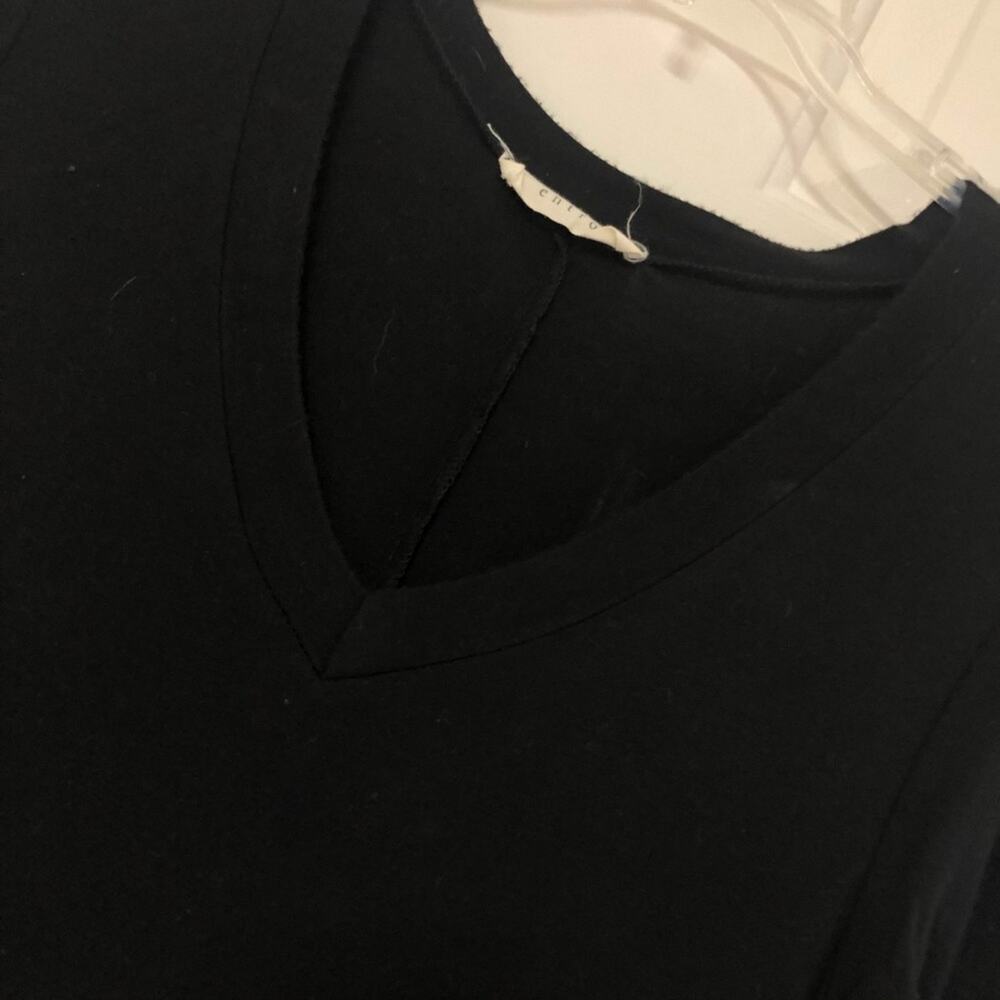 ENTRO • Long Sleeve Basic Black V-Neck Dress - Picture 3 of 6